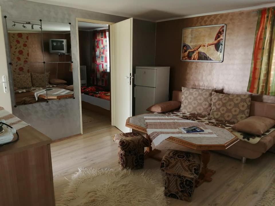 Chata Alba Regia Apartment Jahodná Екстериор снимка