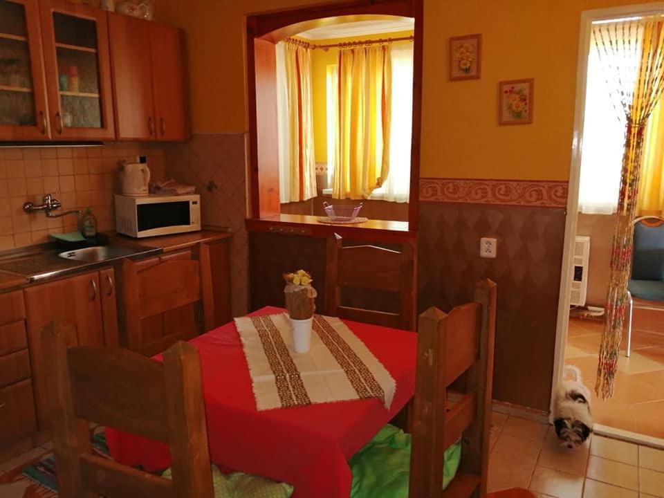 Chata Alba Regia Apartment Jahodná Екстериор снимка